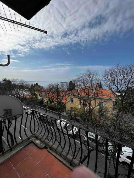 Apartment Alessio - Sea View Rijeka Exterior foto